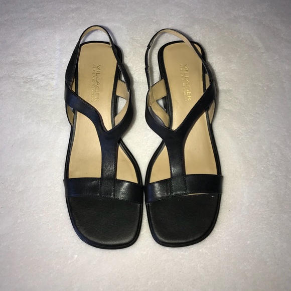 Villager A Liz Claiborne Sandals - Picture 2 of 6